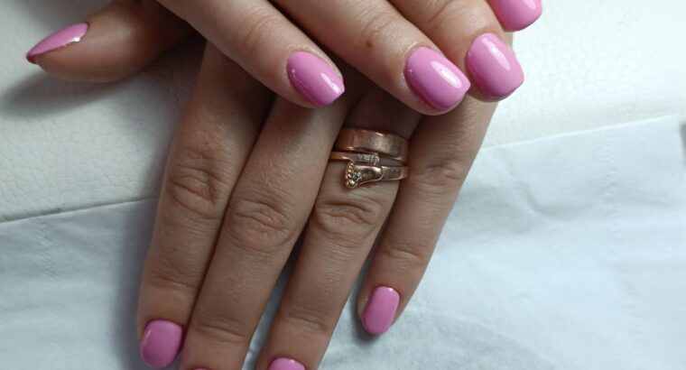 Я майстер манікюру-початківець, шукаю моделей.