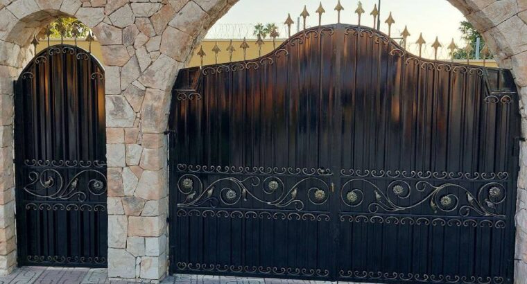 Виконуємо електрозварювальні роботи.