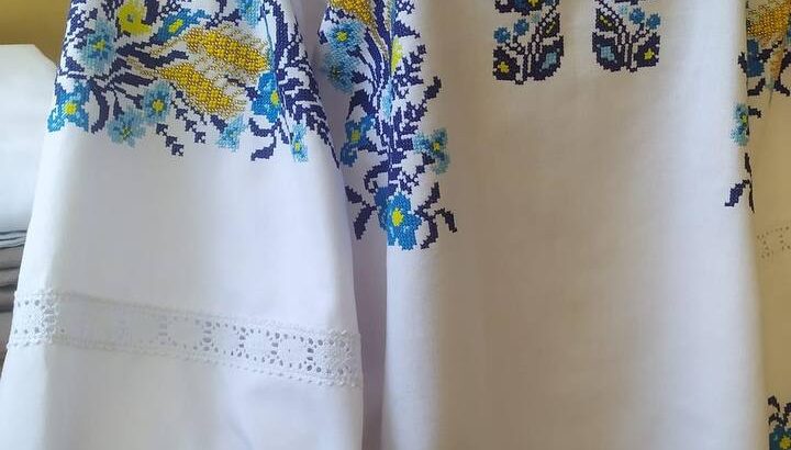 Як вам така вишиваночка?