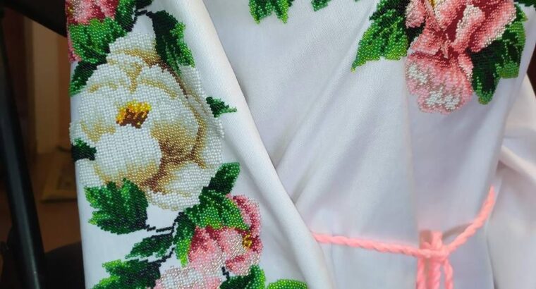Як вам така вишиваночка?