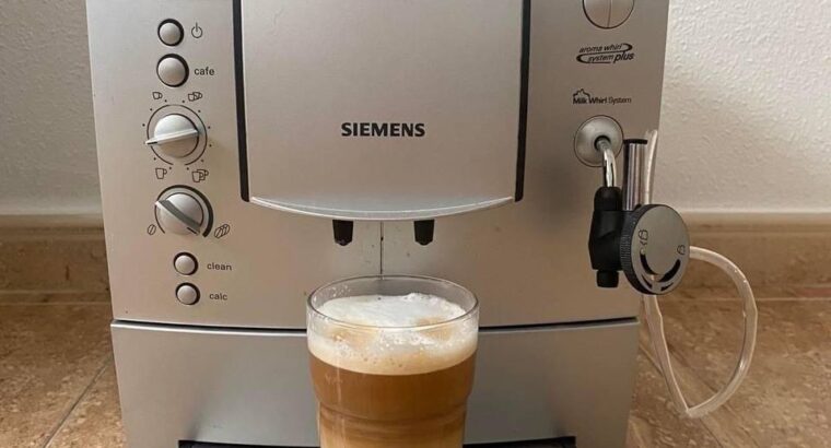 Фірма CoffeeMaker продає автоматичні кавоварки брендових торгових марок