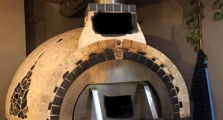 Продається готовий бізнес з ліцензією на ресторан у Валенсії