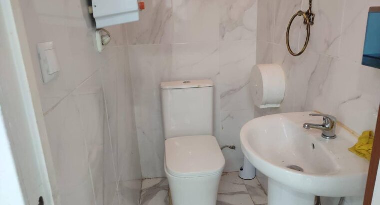 Продається ЛОКАЛЬ І БІЗНЕС, зона Via Parque Esquina, c/Redovan.