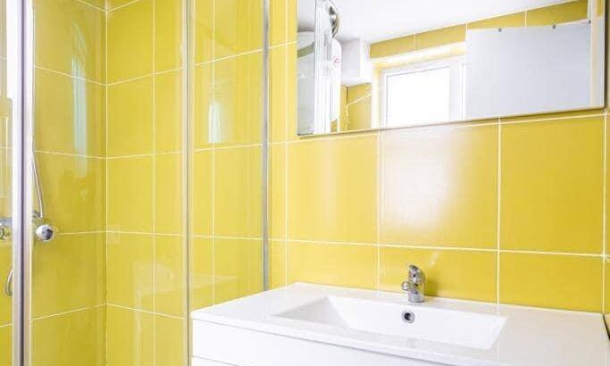 Продається світла квартира у Валенсії, в районі Ayora, зона Amistad