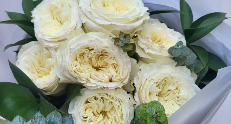 Вибирай свій букет і наповнюй свою оселю запахом свіжих квітів