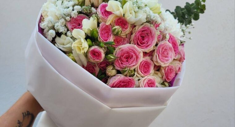 Вибирай свій букет і наповнюй свою оселю запахом свіжих квітів