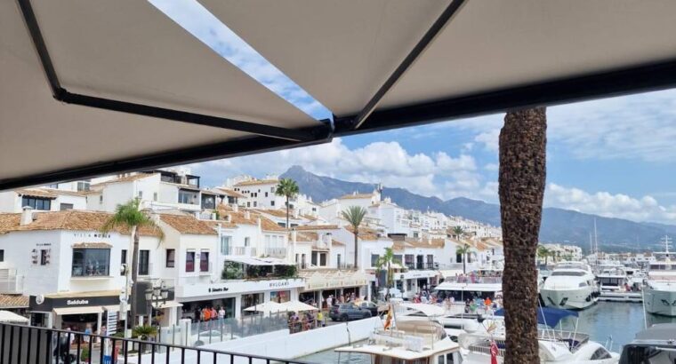 Сучасна квартира на першій лінії в Пуерто Банус на продаж!