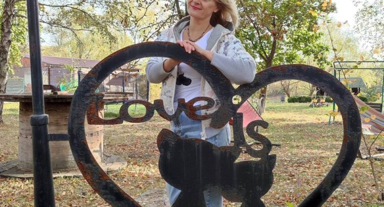 Тетяна Долгова. Я практикуючий психолог, гештальт-терапевт, сімейний консультант