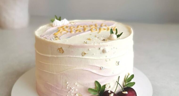 Я Оксана і я роблю на замовлення смачні і красиві тортики, капкейки, чизкейки…