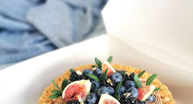 Я Оксана і я роблю на замовлення смачні і красиві тортики, капкейки, чизкейки…