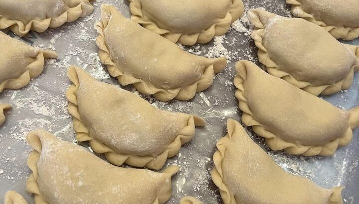 Всім привіт! 😃😃😃Готуємо з любов’ю домашню їжу на замовлення