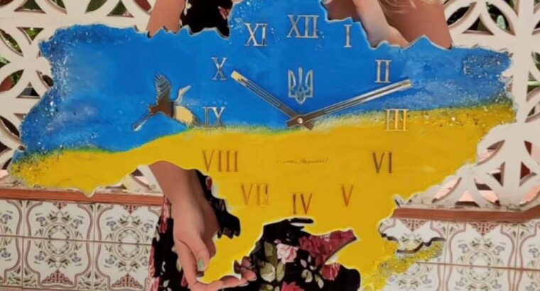 Виготовляємо годинники ручної роботи ,маємо великий асортимент