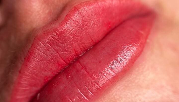 Добрий день! Я сертифікований майстер з перманентного макіяжу.