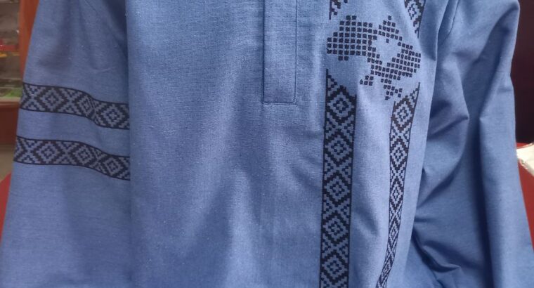 Я виробник вишиванок в Україні( 15 років). Зараз проживаю в Торревєсі.