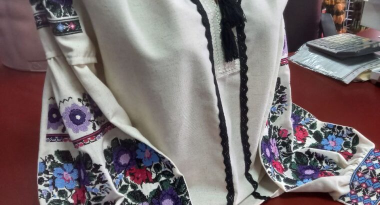 Я виробник вишиванок в Україні( 15 років). Зараз проживаю в Торревєсі.