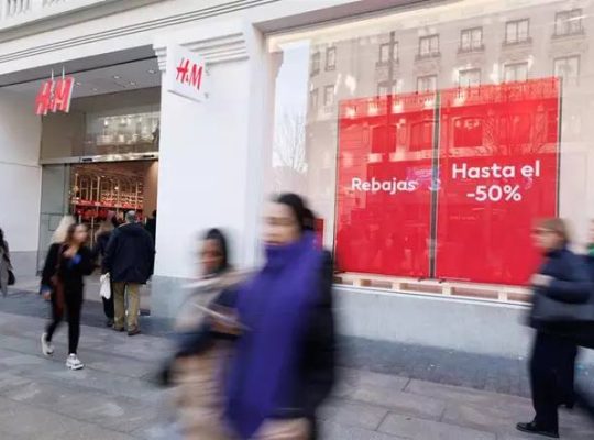 📣 H&M закриває 28 магазинів в Іспанії та має намір звільнити 588 працівників ❌