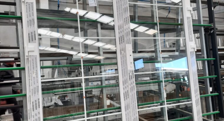 металопластикові та алюмінієві вікна двері