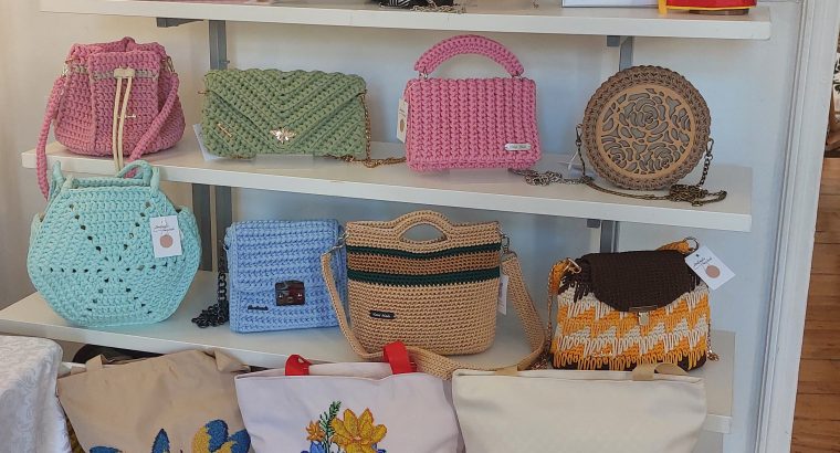 Сумки,прикраси ручної роботи