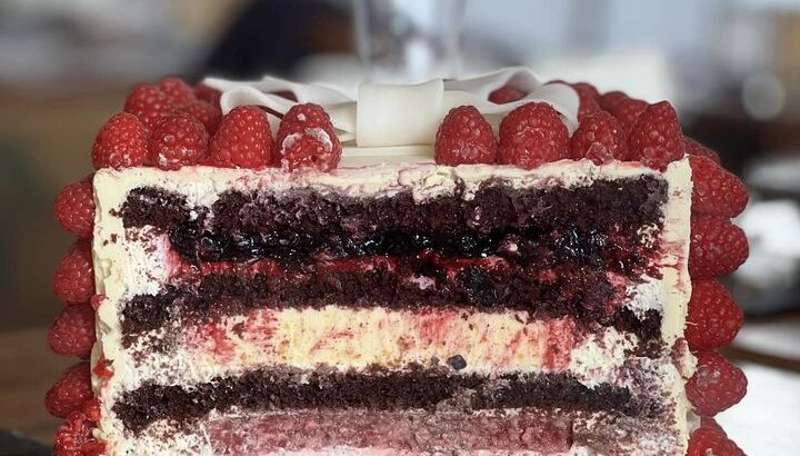 Всім привіт! 🎁🍰❤️ хочете здивувати близьких? Зробити смачний сюрприз до кави або чаю? Звертайтесь до нас!