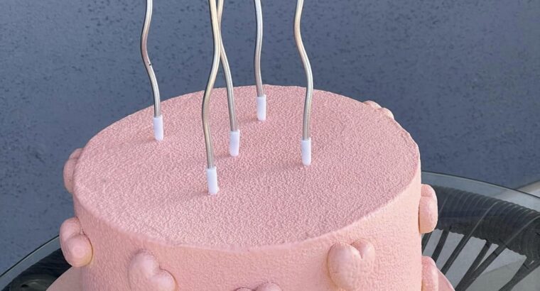 Всім привіт! 🎁🍰❤️ хочете здивувати близьких? Зробити смачний сюрприз до кави або чаю? Звертайтесь до нас!