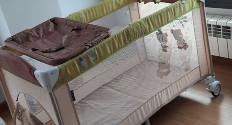 Дитячий манеж-ліжко