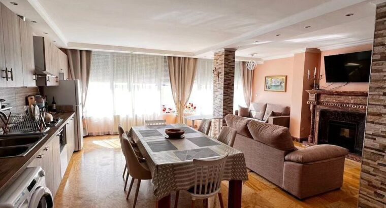 Сдается на долгий срок квартира в Маскарад 2 спальни 2 санузла Кухня Зал