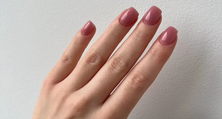 Меня зовут Светлана! Я мастер ногтевого сервиса! Приглашаю к себе на процедуры