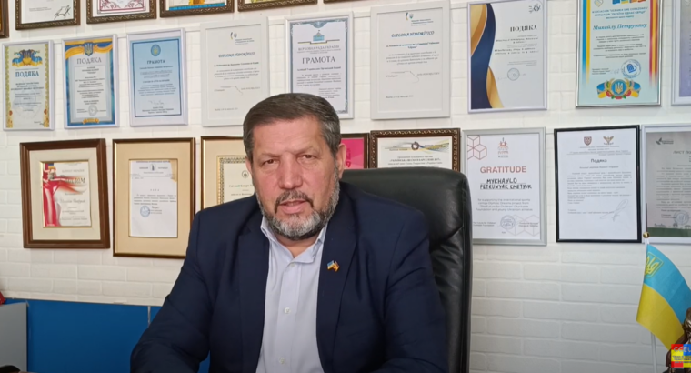 Українцям в Іспанії. Тимчасовий захист до 2025 року. Банки. Робота. Повернення до Іспанії. Поради.