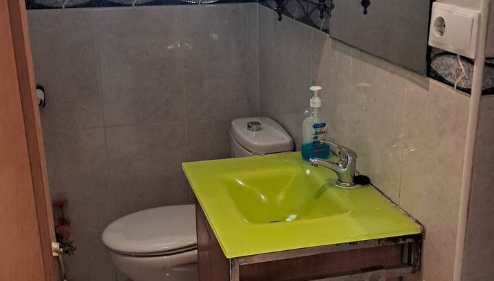 Сдам 2х комнатную квартиру в Эльче срок на 2 месяца с 1 июня по 1 августа цена 550 в месяц плюс комуналка