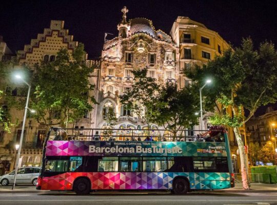 📣 У Барселону повертається нічний туристичний автобус