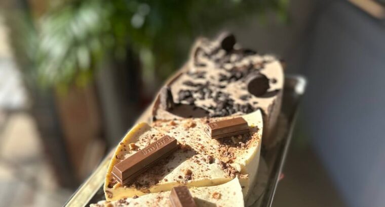 Наша кофейня VETMO coffee bar Приглашаем всех на вкуснейшие кофе и потрясающие десерты🎄