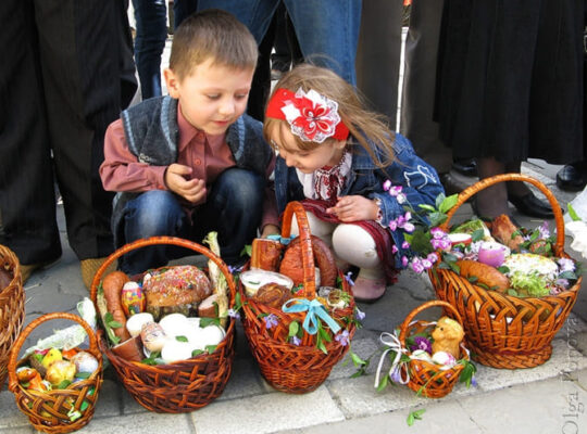 Що кладуть у великодній кошик за українськими традиціями