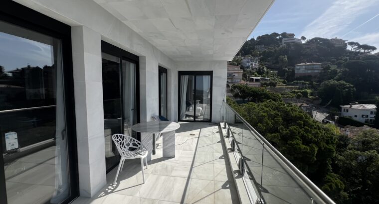 Будинок з панорамним видом на море