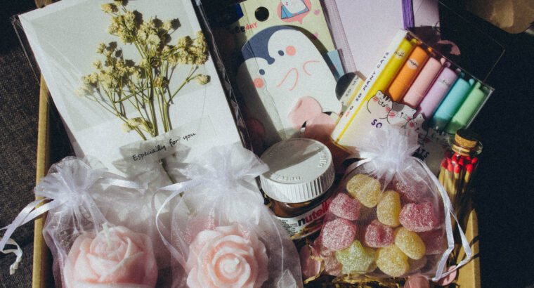 У нас ви можете придбати подарунок своїм рідним