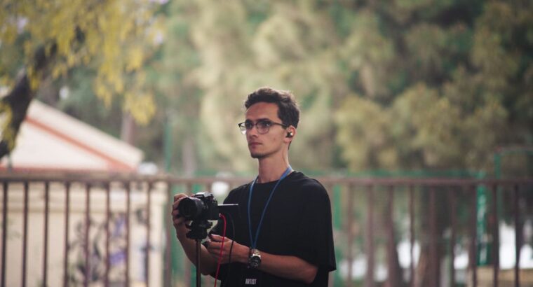 Мене звати Артем, я професійний відеограф🔥 👉🏻 Розроблю для вас відео на різні смаки: