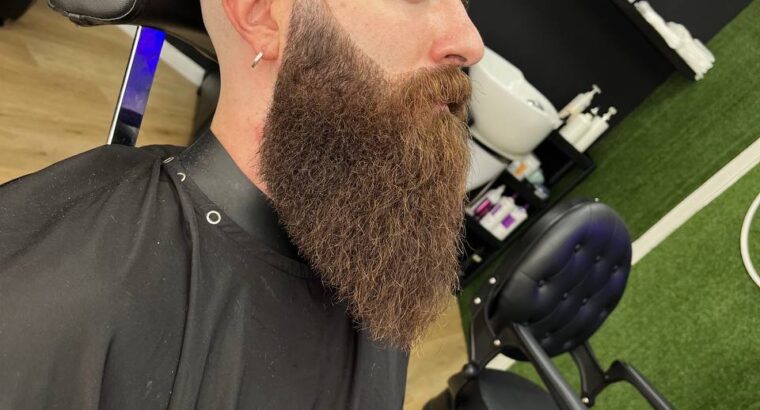 Вітаю!!!! Я професійний барбер! •Стрижки та Бороди різної складності •Гоління небезпечною бритвою