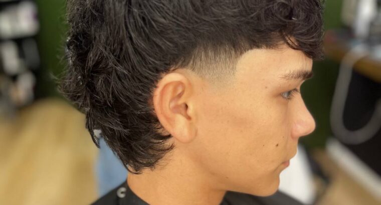 Вітаю!!!! Я професійний барбер! •Стрижки та Бороди різної складності •Гоління небезпечною бритвою