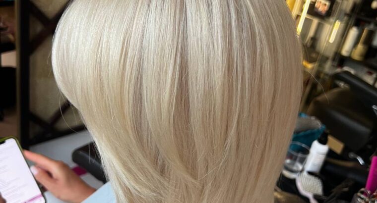 🌟Хотите идеальной блонд,стильную стрижку или наращивание волос? Предлагаю профессиональные парикмахерские услуги: