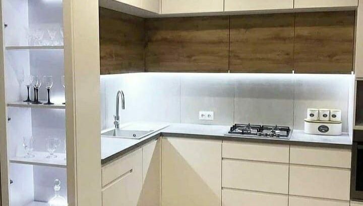 Наша компания специализируется на проектировании и монтаже корпусной мебели на заказ!