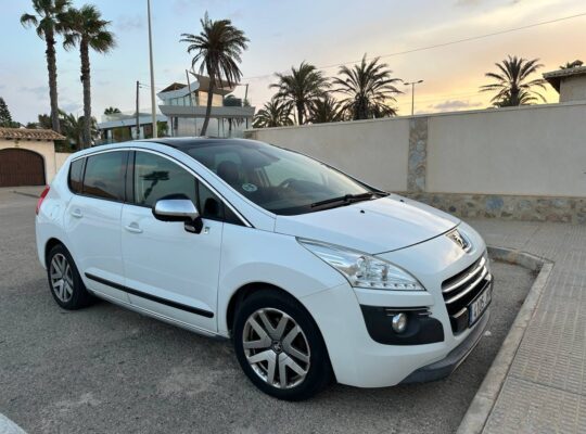 Peugeot 3008 Hybrid 2012