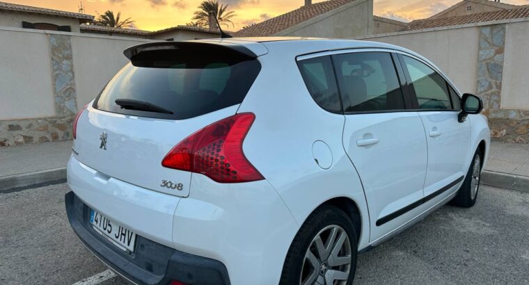 Peugeot 3008 Hybrid 2012