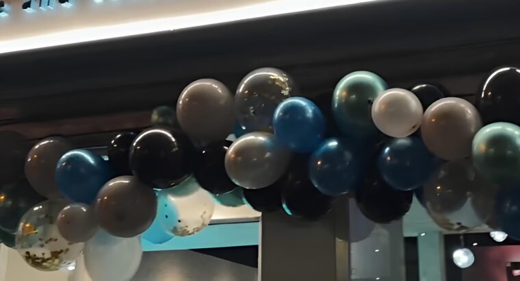 WOLNA: karaoke, coffee & cocktails space