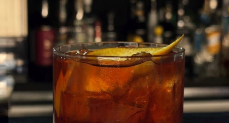 WOLNA: karaoke, coffee & cocktails spa...