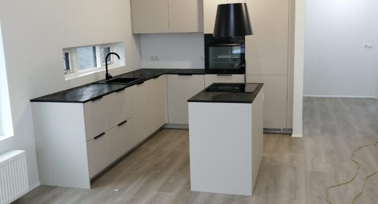 Прибирання житлових та інших приміщень