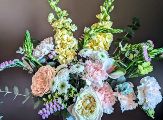 Квіткова студія Flore Mia – доставка квітів у Валенсії та передмістях!