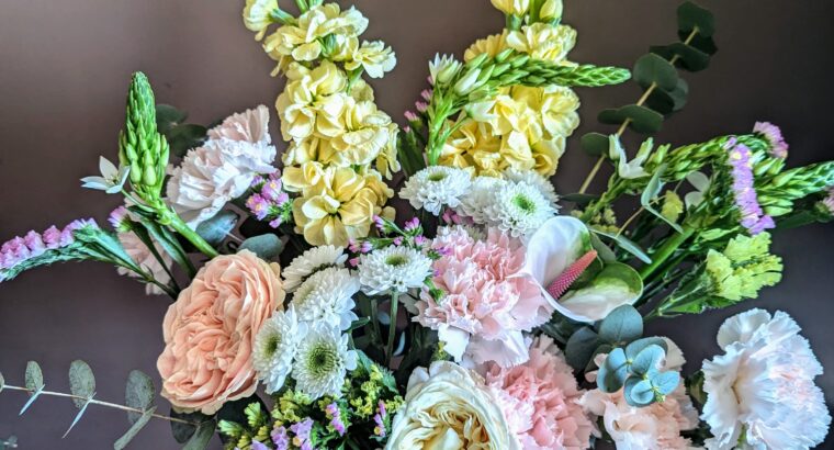 Квіткова студія Flore Mia – доставка квітів у Валенсії та передмістях!