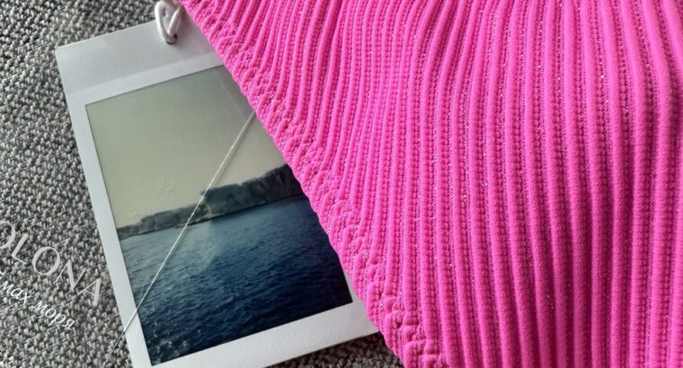 Продам купальник кольору фуксія з люрексом