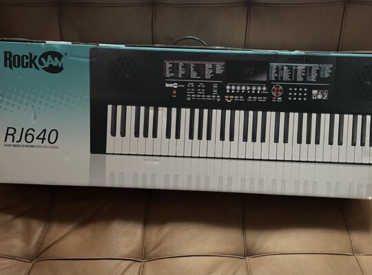 Дитячий синтезатор RockJam RJ640 61 teclas con pantalla LED