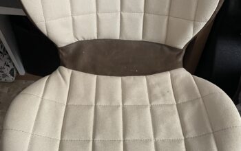 Офісне крісло