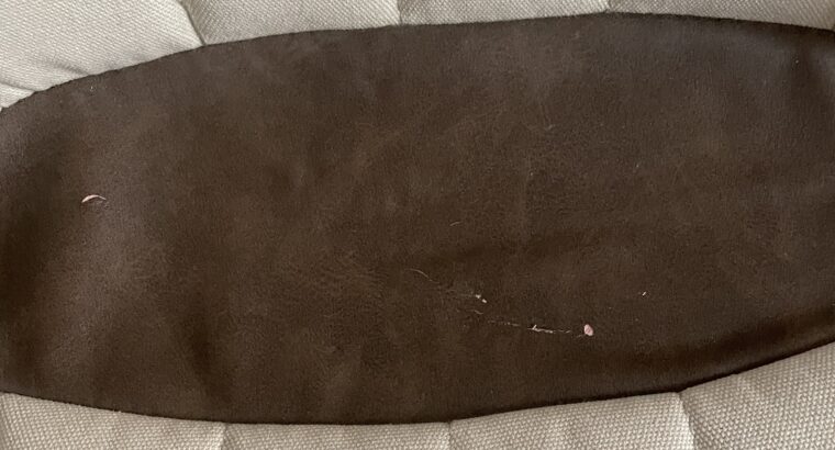 Офісне крісло